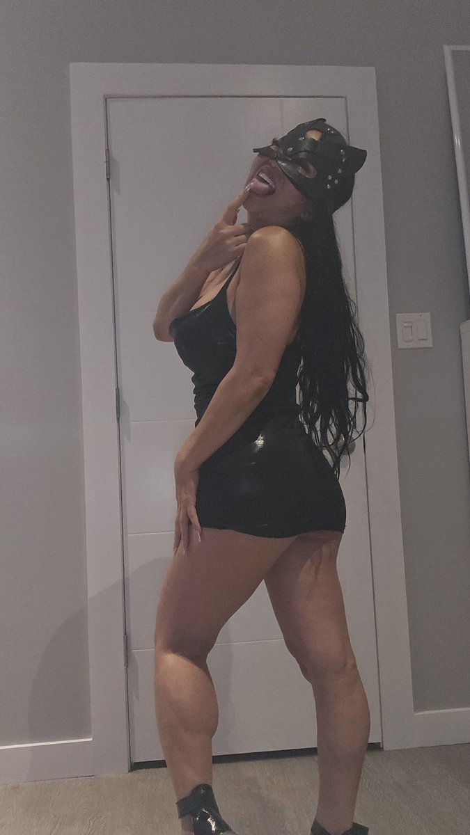 MayleeTangxxx (@mayleetangxxx) on Twitter photo I'll be <a href="/TheGalleryYEG_/">The Gallery YEG</a> tonight from 5 PM to 11 PM. Come by and say hello! Looking forward to seeing you there! I'll be <a href="/TheGalleryYEG_/">The Gallery YEG</a> tonight from 5 PM to 11 PM. Come by and say hello! Looking forward to seeing you there!