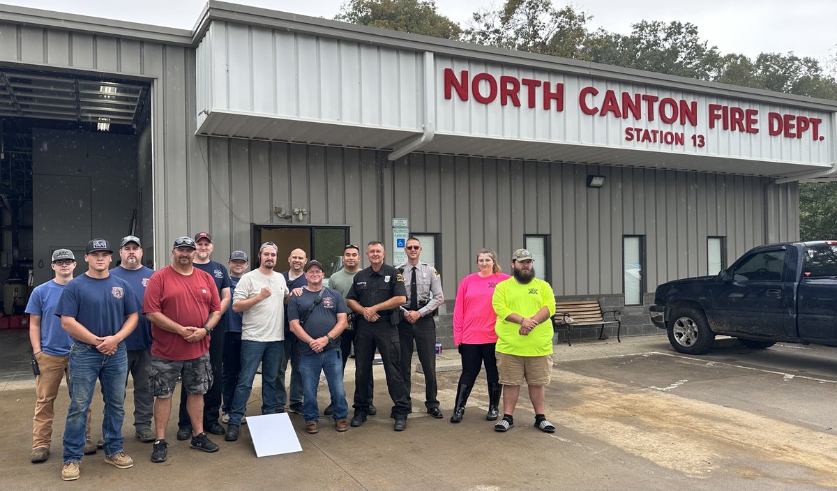 Hey Joe Biden: why are you LYING and saying you and FEMA reconnected Canton with Starlinks, when it was me and <a href="/ChrisHallWx/">Chris Hall, Y'all</a> who did that?

What else are you guys lying about?

<a href="/elonmusk/">Elon Musk</a>