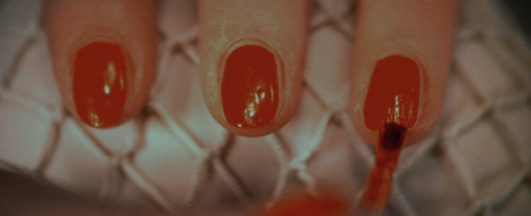 TheCinesthetic's tweet photo. Suspiria (1977) dir. Dario Argento https://t.co/VkxN2yqToq