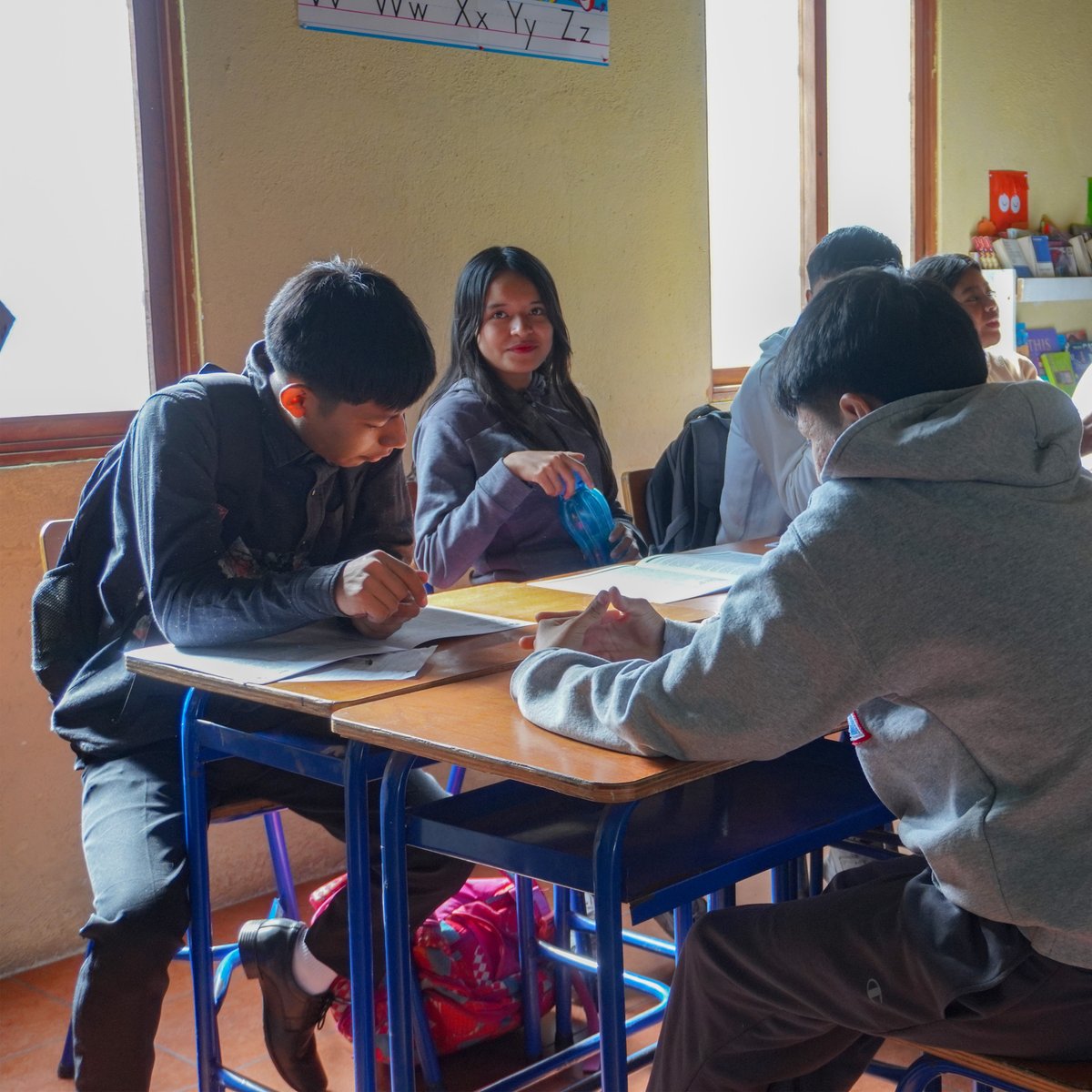 EFTCFoundation's tweet image. ¡Gracias EntreMundos por compartirnos sus revistas! 📰 Nuestros alumnos realmente las disfrutan y aprenden muchísimo con cada edición. ❤️📚 ¡Es un placer tener estos recursos en nuestras aulas! 🙌✨

#Agradecidos #LecturaQueInspira #PorLaEducación #JuntosPorElAprendizaje