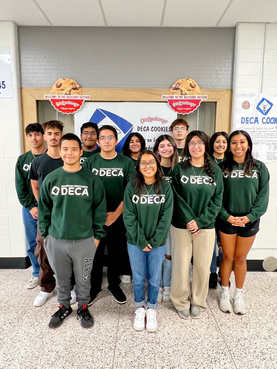 FrankfortDECA's tweet image. To celebrate #DECASBEWeek, we're highlighting the DECA team that makes everything possible!
