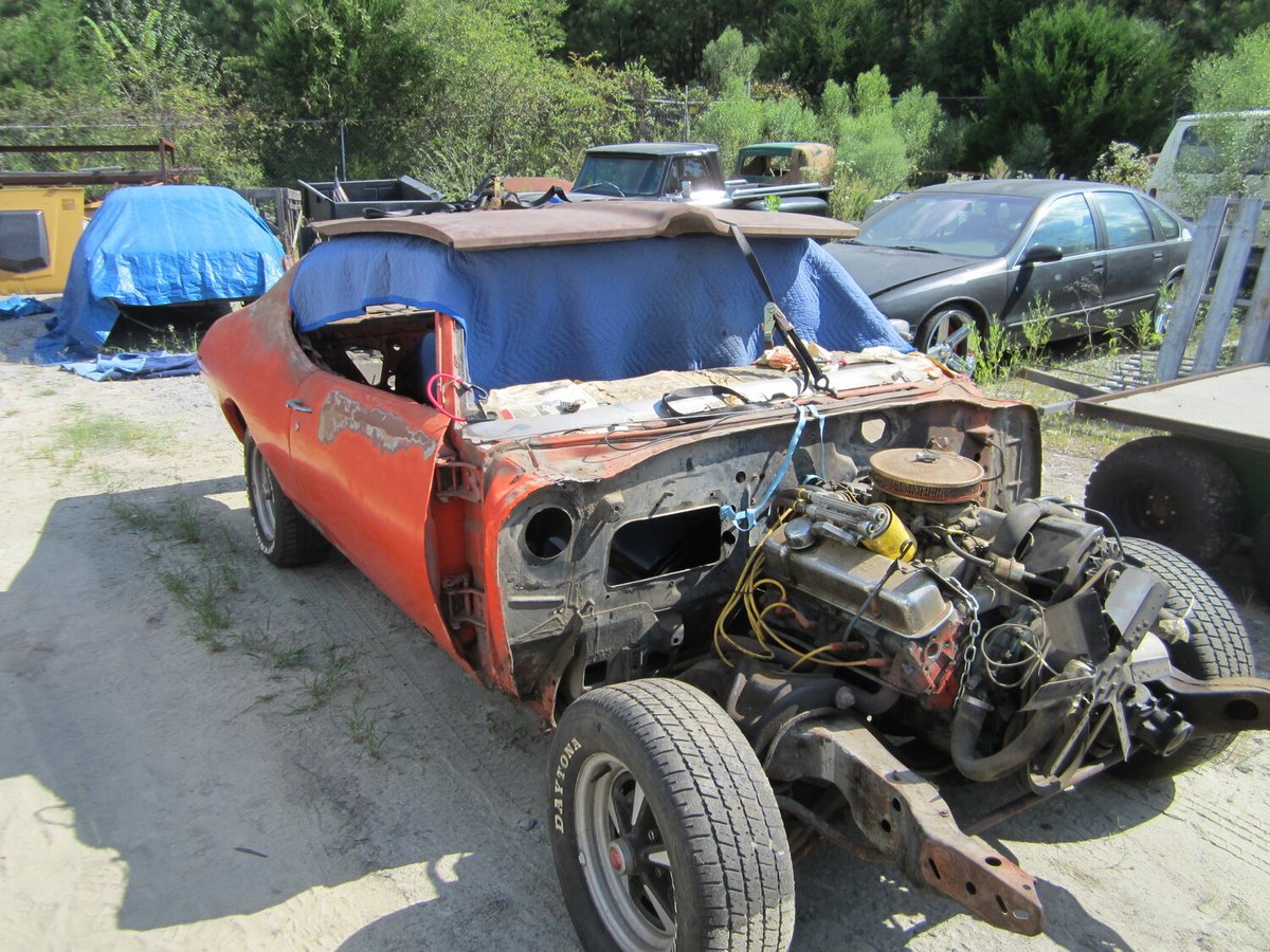 ImpatientInc's tweet photo. An update on the 1969 Pontiac GTO Judge. This vehicle has been through a very long journey, and we are so proud of its progress!
#impatientcreations#pontiacgto#pontiacgtojudge#1969pontiac#carrestoration#vintagecarshop https://t.co/OCMkwde9bk