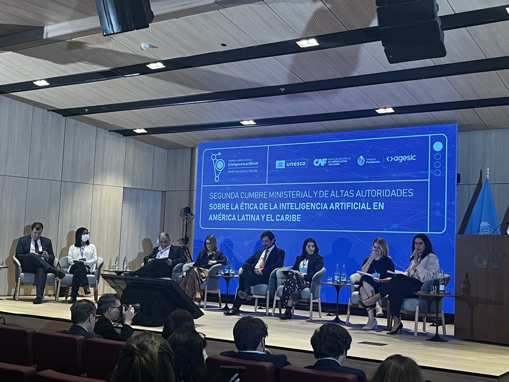 Agustín Long (@aelongs) on Twitter photo Uruguay es sede de la segunda #CumbreIALAC en <a href="/AgendaCAF/">CAF</a> Uruguay.
Organizado por <a href="/agesic/">Agesic</a> <a href="/hpaguas/">Paguas</a> <a href="/AgendaCAF/">CAF</a> y <a href="/UNESCO/">UNESCO 🏛️ #Education #Sciences #Culture 🇺🇳</a>.
Ahora en el panel #CambioClimático & #AI moderado por la colega mexicana <a href="/pintomar43/">Cristina Martínez</a> <a href="/PitPolicy/">PIT Policy Lab</a> Uruguay es sede de la segunda #CumbreIALAC en <a href="/AgendaCAF/">CAF</a> Uruguay.
Organizado por <a href="/agesic/">Agesic</a> <a href="/hpaguas/">Paguas</a> <a href="/AgendaCAF/">CAF</a> y <a href="/UNESCO/">UNESCO 🏛️ #Education #Sciences #Culture 🇺🇳</a>.
Ahora en el panel #CambioClimático & #AI moderado por la colega mexicana <a href="/pintomar43/">Cristina Martínez</a> <a href="/PitPolicy/">PIT Policy Lab</a>