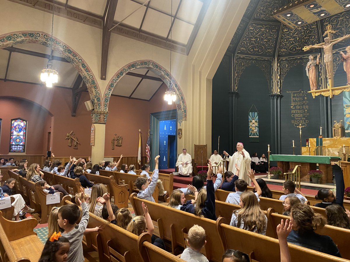 achssas's tweet photo. Thank you @rfkram for celebrating #FirstFridayMass with our Saint Agnes students today! And shout out to Grade 8C for doing a such great job hosting! https://t.co/DeMtk6ZCUn