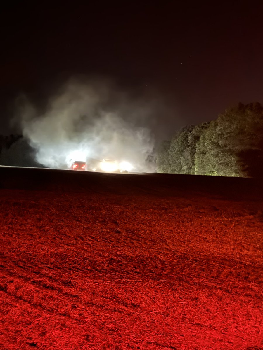 Little dusty out there tonight.   There is 2 combines somewhere out there