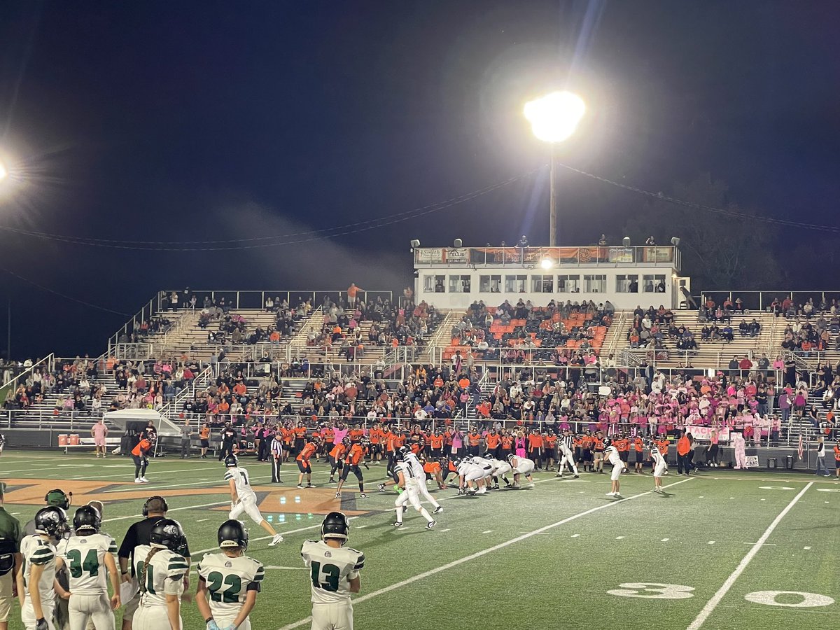 Keith Millard (@blsd_super) on Twitter photo Wild finish in Wilmington
and a big 28-21 win for the Bulldogs! <a href="/BataviaSports/">Batavia Bulldog Athletics</a> <a href="/batavia_hs/">Batavia High School</a> Wild finish in Wilmington
and a big 28-21 win for the Bulldogs! <a href="/BataviaSports/">Batavia Bulldog Athletics</a> <a href="/batavia_hs/">Batavia High School</a>