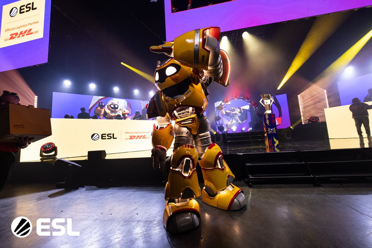 ESLMobile's tweet image. 👋 BEEEEEEEEEEEEEEEP! It's DHL CARGO! 

Day 1 of #SnapdragonProSeries x #CODMCHAMPS24 = completed ✅ 

#DHL #DHLCARGO #DHLGlobal @DHLGLOBAL @DHLUS