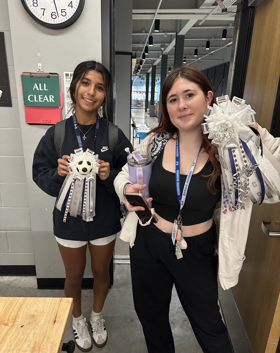 TECC-West Horticulture (@teccw_hort) on Twitter photo A week full of Mum history, planning and crafting with intro to floral students! The AM class finished up our mini mums today (and sported some of their own hoco mums!) We are so grateful for these hands-on builds & take home projects for all floral students!! <a href="/TECCWFLORAL/">TECC-West Floral Design</a> A week full of Mum history, planning and crafting with intro to floral students! The AM class finished up our mini mums today (and sported some of their own hoco mums!) We are so grateful for these hands-on builds & take home projects for all floral students!! <a href="/TECCWFLORAL/">TECC-West Floral Design</a>