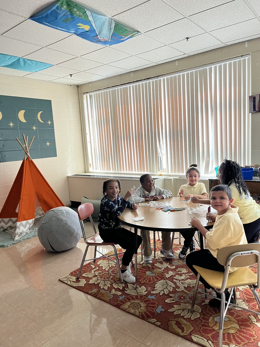 Maria Sanchez School tweet media