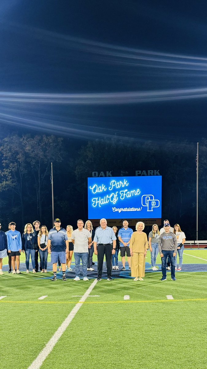 Sarah Lorenson tweet media