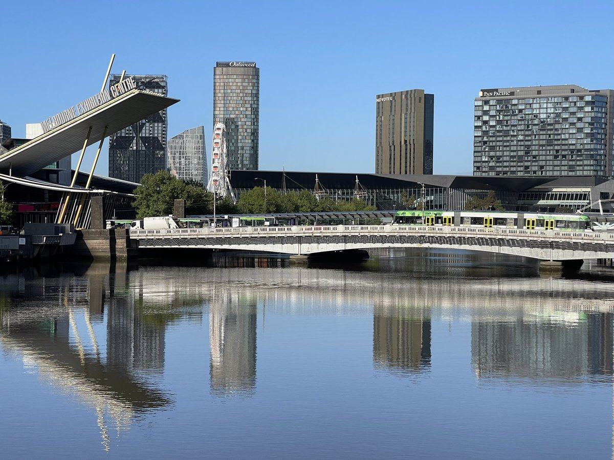 #ISBE2024 was such a great conference in such a beautiful city #Melbourne 🇦🇺! Inspired by amazing scientists and enthusiastic to have seen so many studies on #cognition and #brain 🧠morphology  across different animal species 🐠🦜🦈🐁
Huge thanks to the organizers ! <a href="/ISBE2024/">ISBE2024</a>