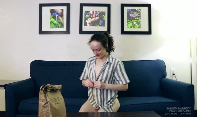 I love how sometimes my job is to eat a burrito naked. https://t.co/pLXMJJrZ5R
