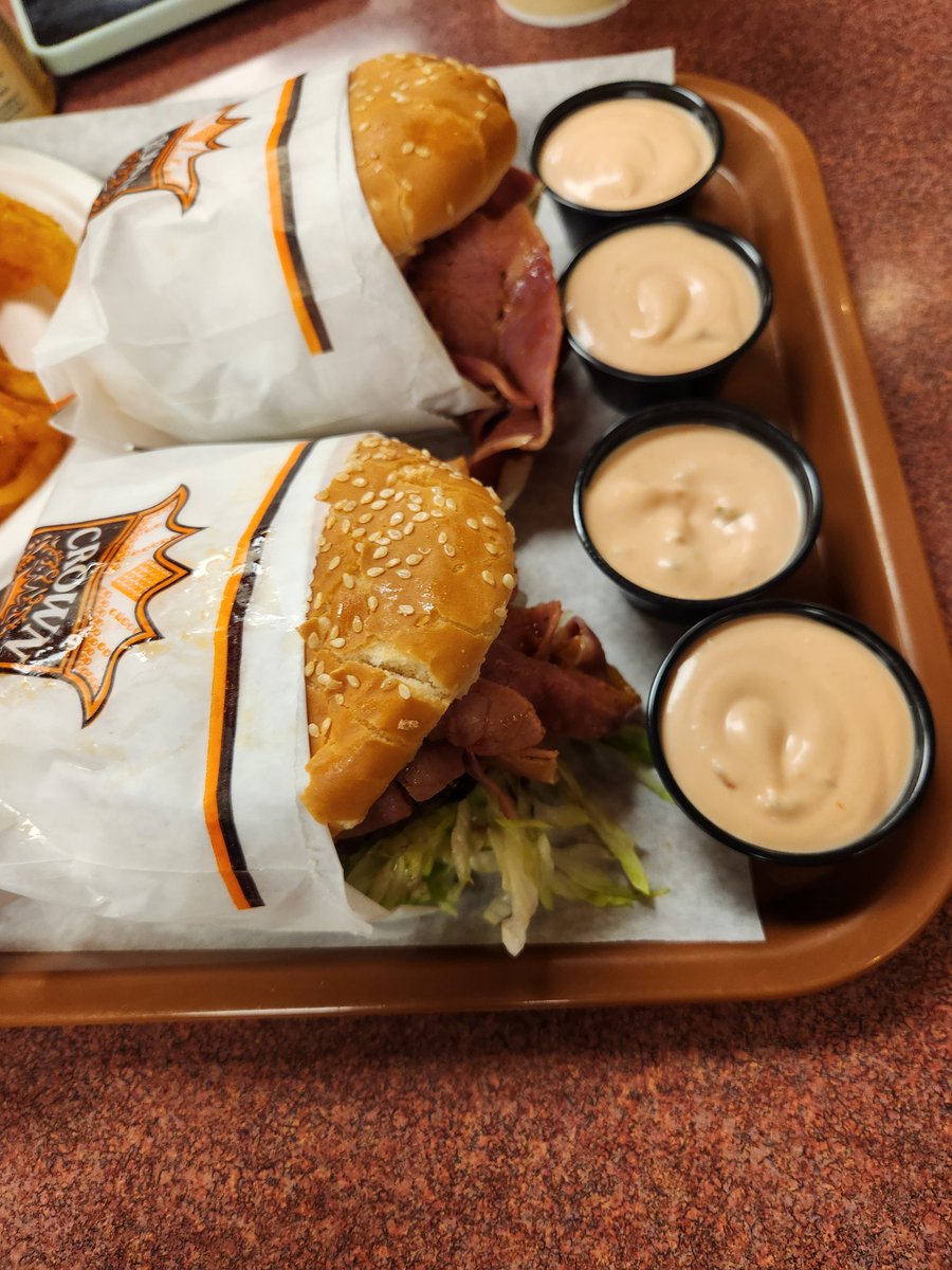 wafflehouserfc's tweet photo. Bone to pick with the Utah folks. I've been to Crown Burger and Apollo Burger this week. Many of you would rather talk up in n out instead of these homegrown gems. I demand an explanation. https://t.co/NsOlRe6zXr