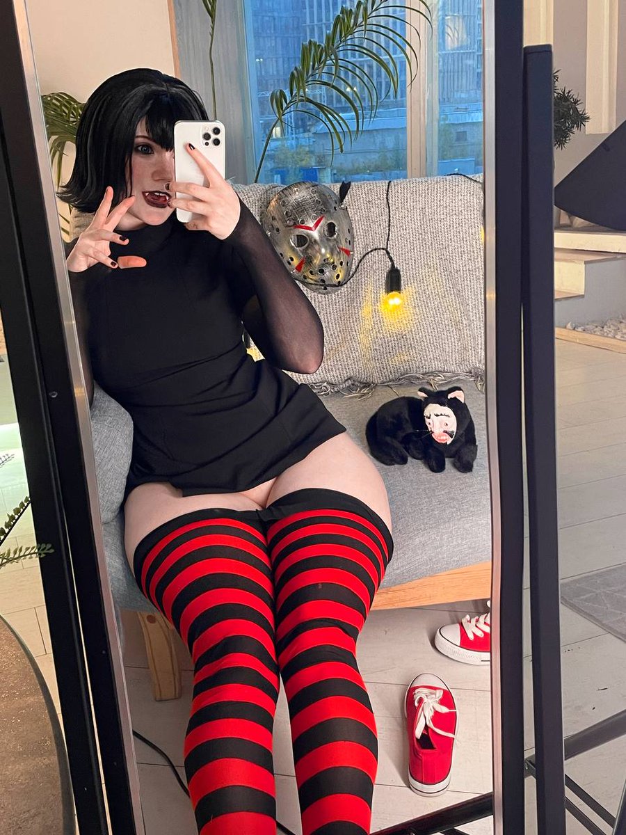 Mavis wants to bite you  🧛‍♀️ https://t.co/fjxKt4q2Ti