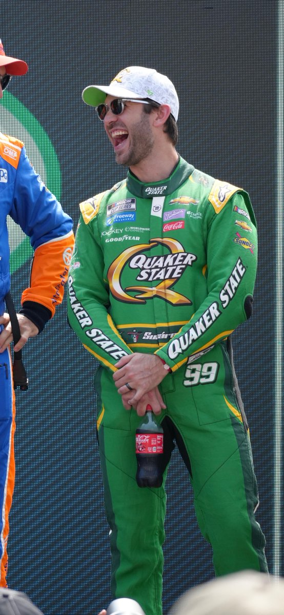 QuakerState's tweet image. Did someone say it’s world smile day? #EnergizeYourEngine