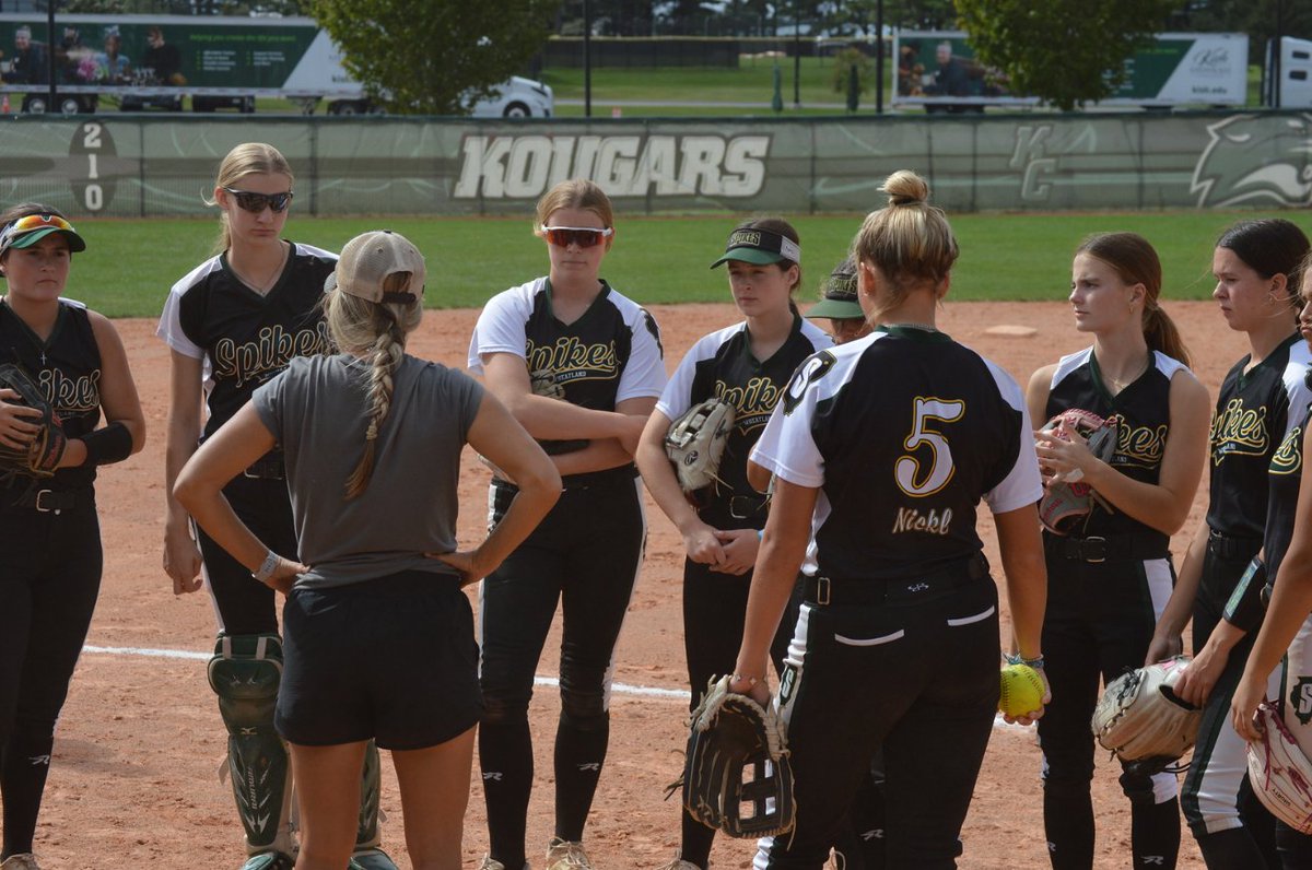Sam_Hughes_2028's tweet photo. We played in a 3 game Round Robin this past weekend at @KishSoftball . Looking forward Sunday RR in Grayslake to get setup for our LP4U event.
#weekendstats :3-9, 2 RBI, 1BB
@LewisFlyers @09Spikes @WheatlandSpikes @NIUSoftball @SIUSalukis @NUSBcats @RedbirdsSB https://t.co/9BDcC7oBcP