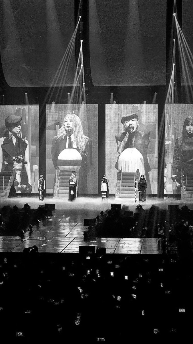 This photo says alot 😭😭😭😭