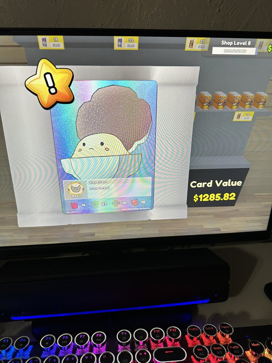 LittleBeebo's tweet photo. @MoistCr1TiKaL Look at all those clams this is worth!! https://t.co/QweZlrZ2B6
