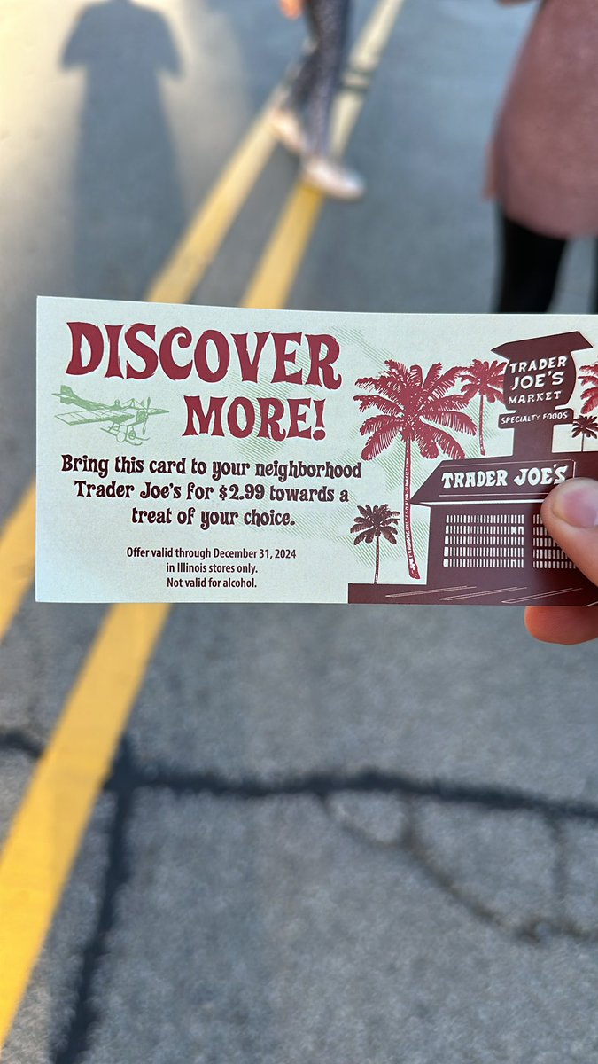 TraderJoesX's tweet image. #TraderJoes is at #pumpkinfest in #highwood #illinois. #celebratehighwood. #treat #coupons #totebags #bags #tote #bags #fall #halloween #pumpkin #pumpkins