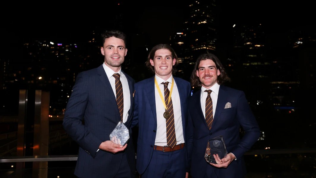 HawkTalkPod's tweet image. PETER CRIMMINS MEDAL PREDICTIONS 🔮👀

Which Hawthorn players will be taking home these awards? Share your predictions!
 
🥇 1st place
🥈 Runner-up
🥉 Third place

😮 Most Promising
📈 Most Improved
😤 Most Courageous
🤝 Best Clubman
💥 Lethal Award
💪 Best in Finals
 
#PCM2024