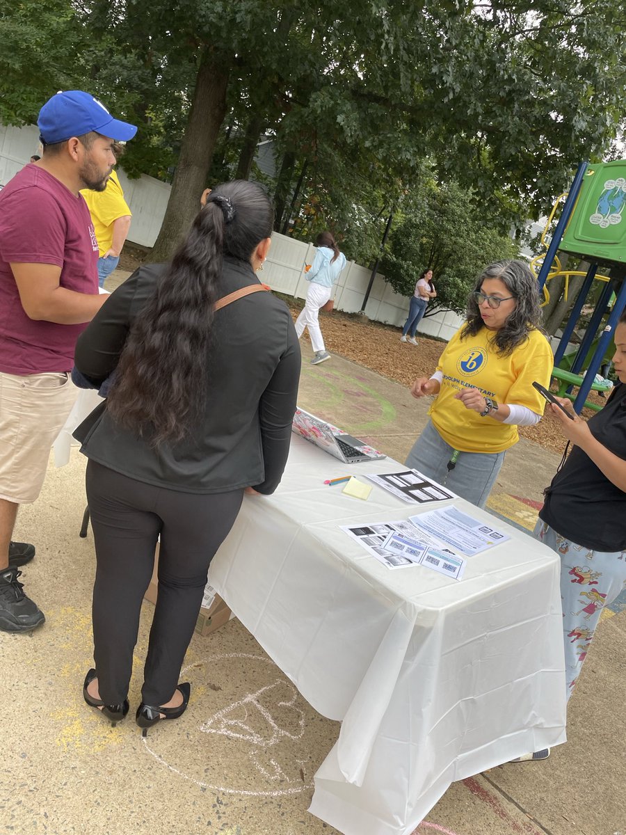 Fall Family Night is underway at Randolph!  So much fun!  <a href="/RandolphPta/">RandolphPTA</a> <a href="/RandolphIBStars/">RandolphIB</a> <a href="/RandolphStars/">Randolph ES</a>