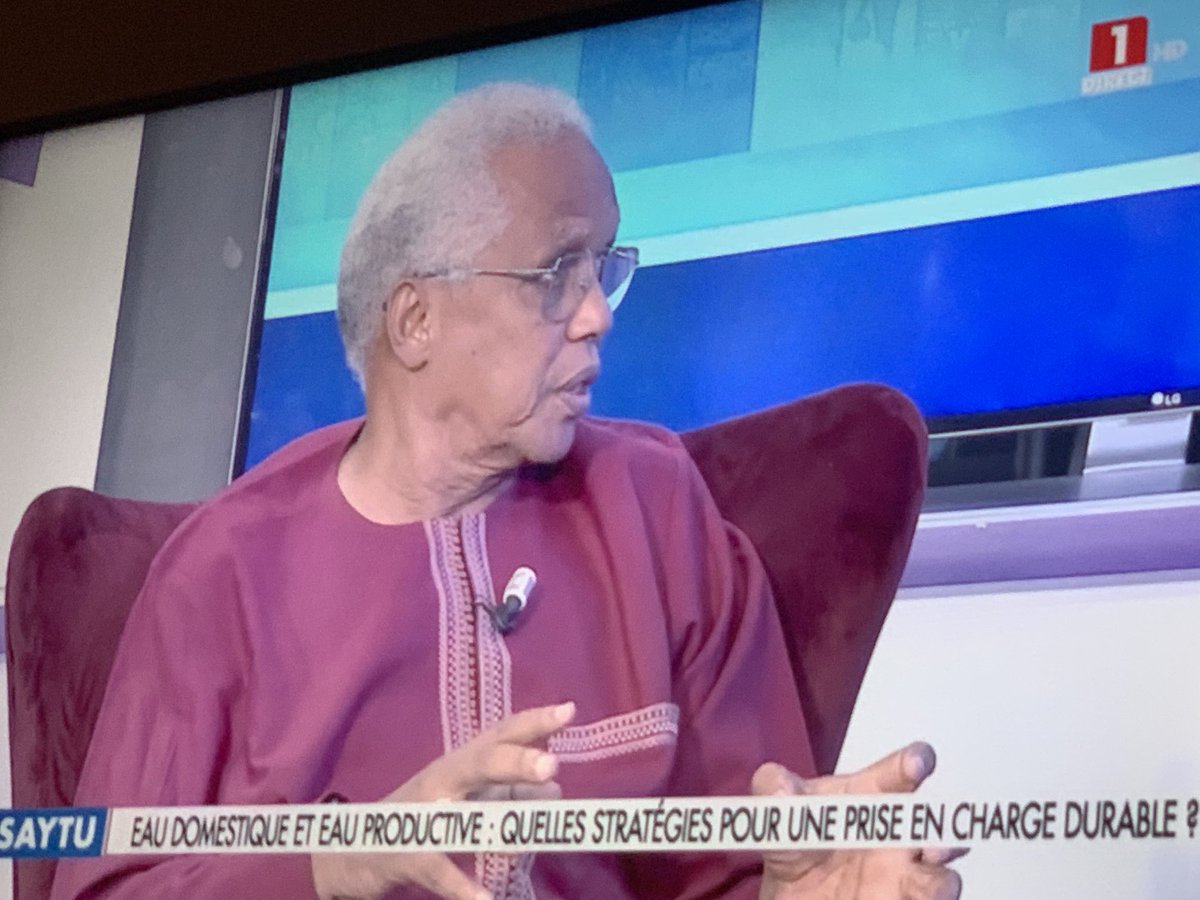 wadeabou's tweet photo. Toujours un plaisir de suivre cette émission #SAYTU sur @RTS1_Senegal https://t.co/AS8aUoVT8a