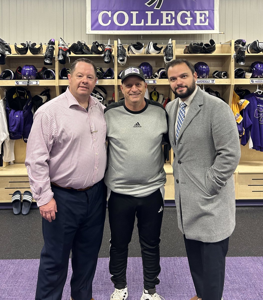 veruzione's tweet photo. Great catching up with these guys tonight before their game. Treated my son Danny tremendously when he played in New Jersey for the Titans. Could not have asked for better coaches and mentors. Good luck the rest of the way. #njtitans. https://t.co/OUQKC9VFHt