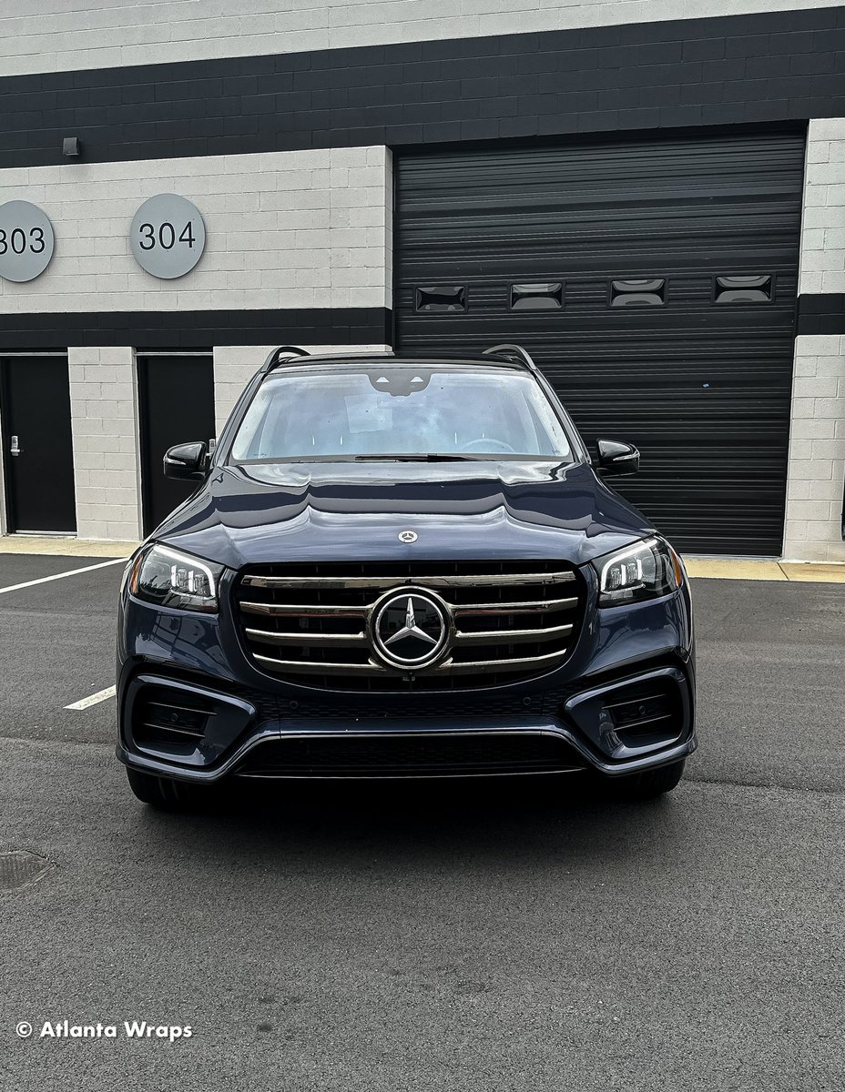 AtlantaWraps's tweet photo. Matte (Stealth) PPF on a beautiful Mercedes-Benz GLS 450 (Twilight Blue Metallic).

#atlantawraps #atlanta #mercedes #benz #AMG https://t.co/8IPKZ2AW2M