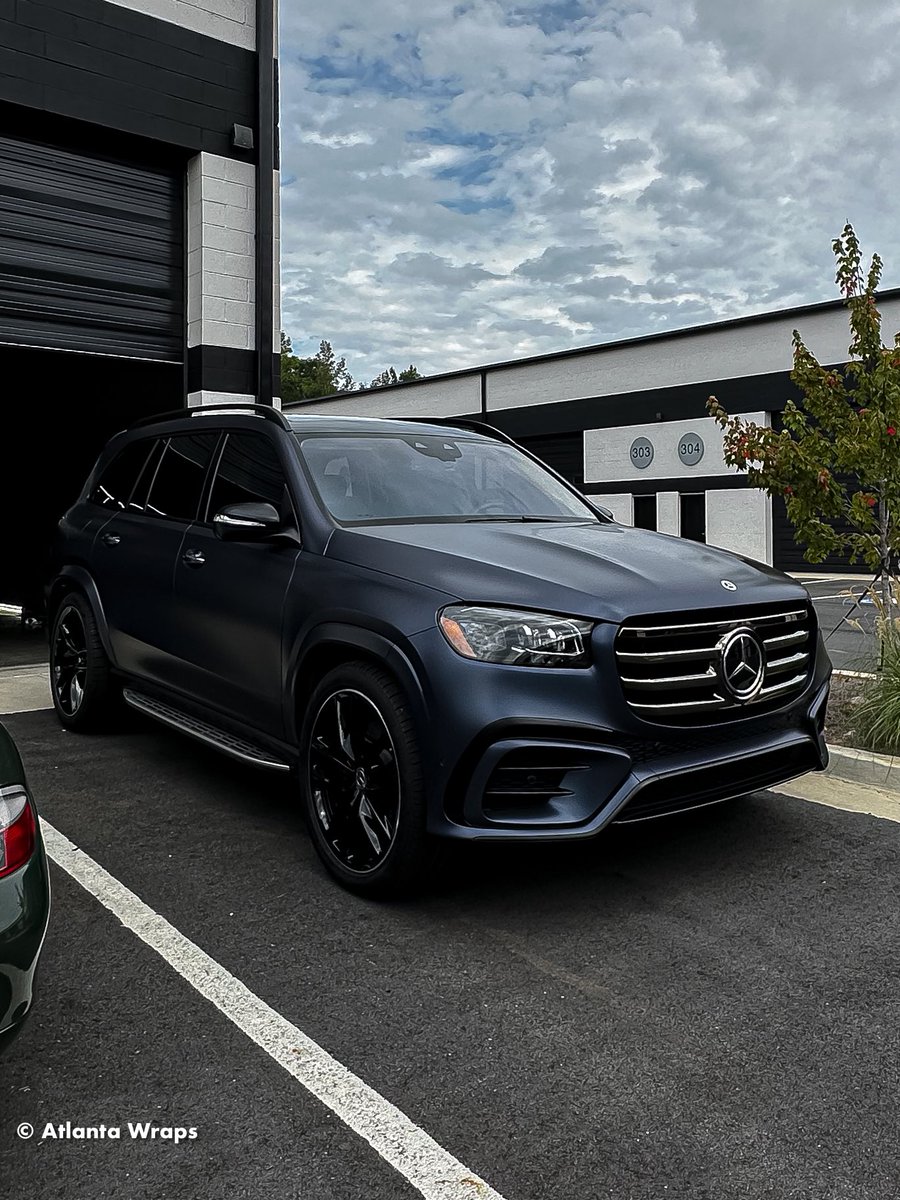 AtlantaWraps's tweet photo. Matte (Stealth) PPF on a beautiful Mercedes-Benz GLS 450 (Twilight Blue Metallic).

#atlantawraps #atlanta #mercedes #benz #AMG https://t.co/8IPKZ2AW2M