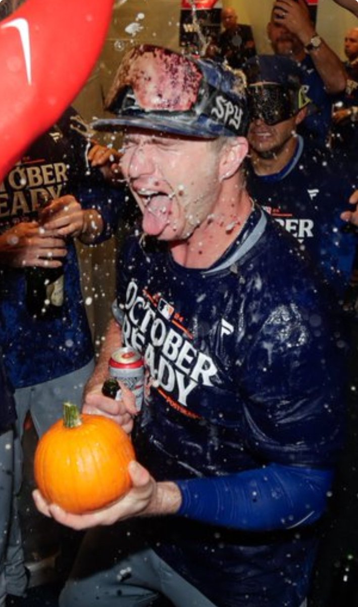 How can you not love this team?! 🎃 #PlayoffPumpkin