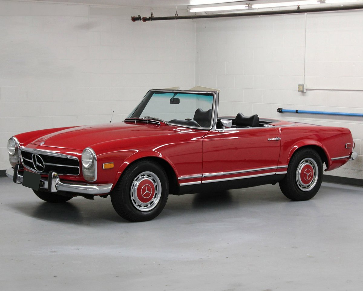 Barrett_Jackson's tweet photo. Cruise in style with this 1969 @MercedesBenz #280SL #roadster! Powered by a 2.8L inline-6 engine and a 4-speed manual transmission, selling with No Reserve, Oct. 10-13 at the #Scottsdale Fall Auction.

Learn more: https://t.co/yzcuDwurYZ https://t.co/79TG1nQULe