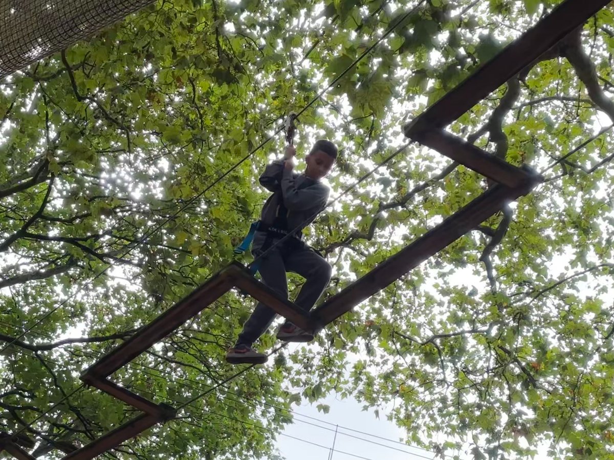 ARKConway's tweet image. Year 5 &amp;amp; 6 had a great time this week at 'Go Ape' They showed courage and team spirit whilst scaling the heights. Well done!
#climbing #heights