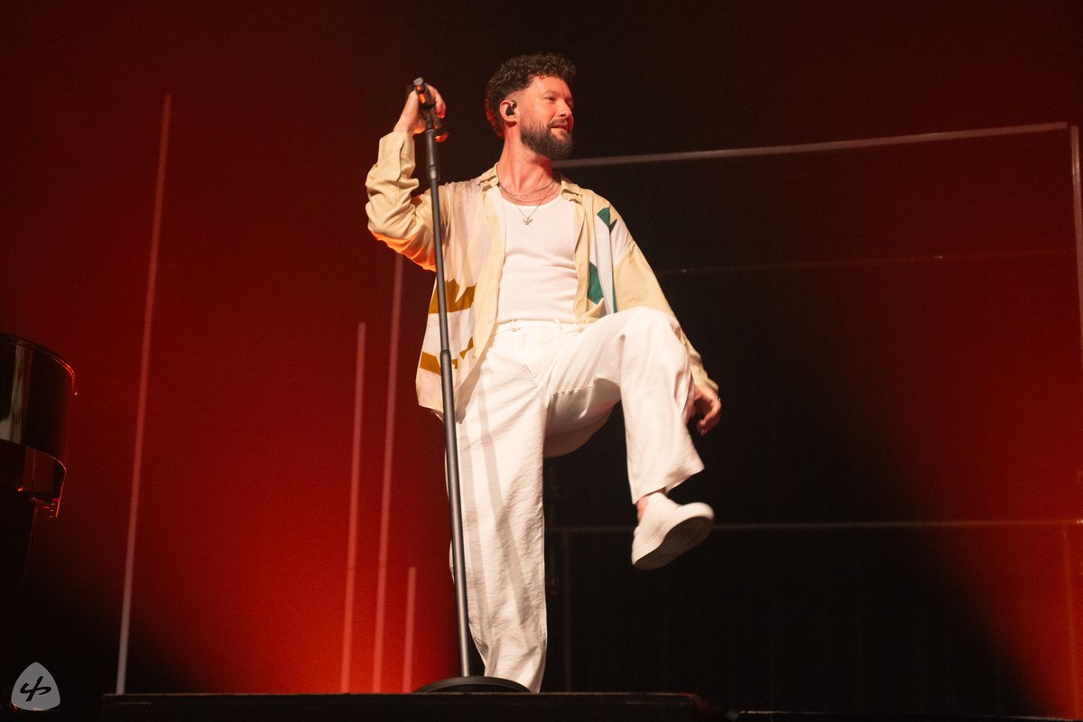 UpVenue's tweet photo. Our photos from @calumscott 's  “The Songbook So Far” North American Tour stop at the @mtelusmontreal are now up! - https://t.co/f7wech2Zpf

@evenko https://t.co/kTvfH8hN7R