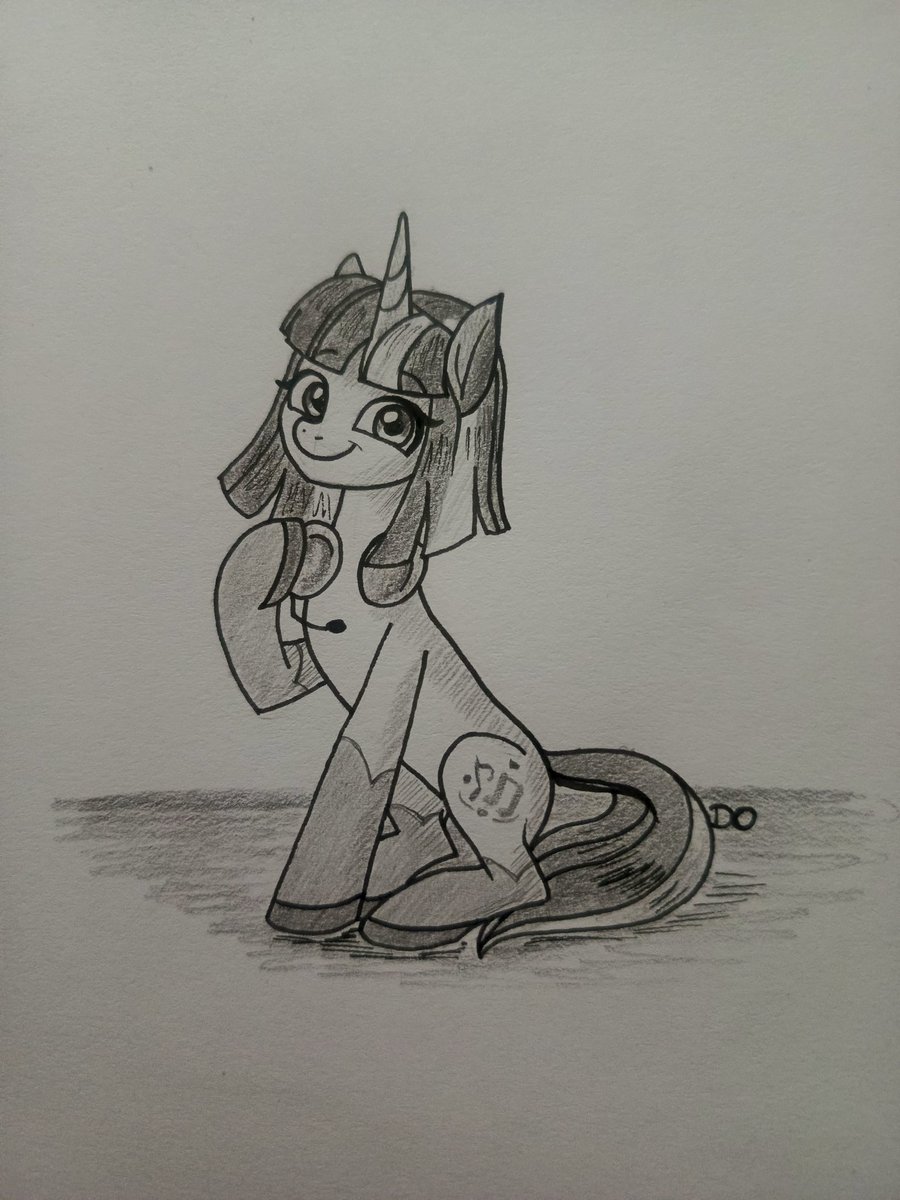 DanyObscure's tweet photo. #Unitober2024 Day 4 "Background Pony" I loveeeeed her design since i saw 💕 #mlpg5 https://t.co/E0syrIhlD8