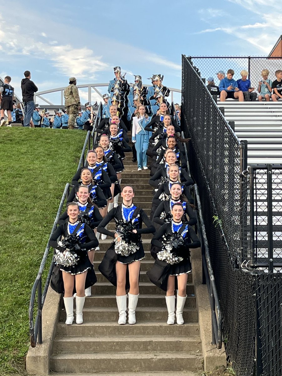 🥁🎺 They have arrived - the Best Band in the Land <a href="/svbands/">Seneca Valley Band</a> !@DPyda <a href="/TribLiveHSSN/">TribLive HSSN</a> <a href="/PGVarsityXtra/">PG Varsity Xtra</a> <a href="/WPIAL_Insider/">WPIAL Insider</a> <a href="/Big56Conference/">Big 56 Conference</a> <a href="/PaFootballNews/">Pennsylvania Football News</a> <a href="/mwhiteburgh/">Mike White</a> <a href="/CHarlan_Trib/">Chris Harlan</a> <a href="/AJWPIAL/">WPIAL Football Zone 🏈</a> ⁦<a href="/wpialsportsnews/">The Content King Sports Media</a>⁩