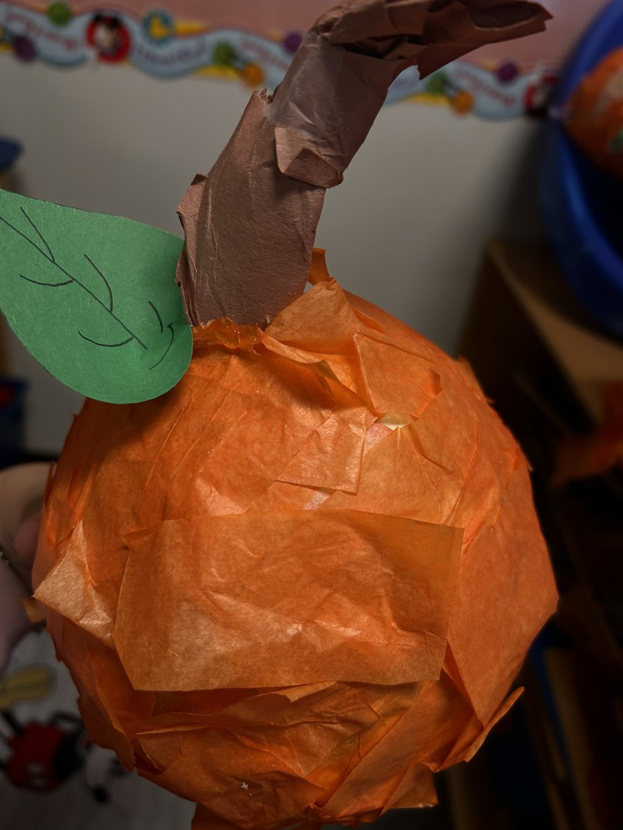 Salandra Williams (@salandrawillia1) on Twitter photo Community Time Friday started with a story, decorating our Piñatas and a read aloud from our marvelous 5th graders . Pre-K friends were able to explore "engrudo" and work on their fine motor skills to decorate their own piñata. <a href="/SalandraWillia1/">Salandra Williams</a> <a href="/HumbleISD_OFE/">Oak Forest Elementary</a> Community Time Friday started with a story, decorating our Piñatas and a read aloud from our marvelous 5th graders . Pre-K friends were able to explore "engrudo" and work on their fine motor skills to decorate their own piñata. <a href="/SalandraWillia1/">Salandra Williams</a> <a href="/HumbleISD_OFE/">Oak Forest Elementary</a>