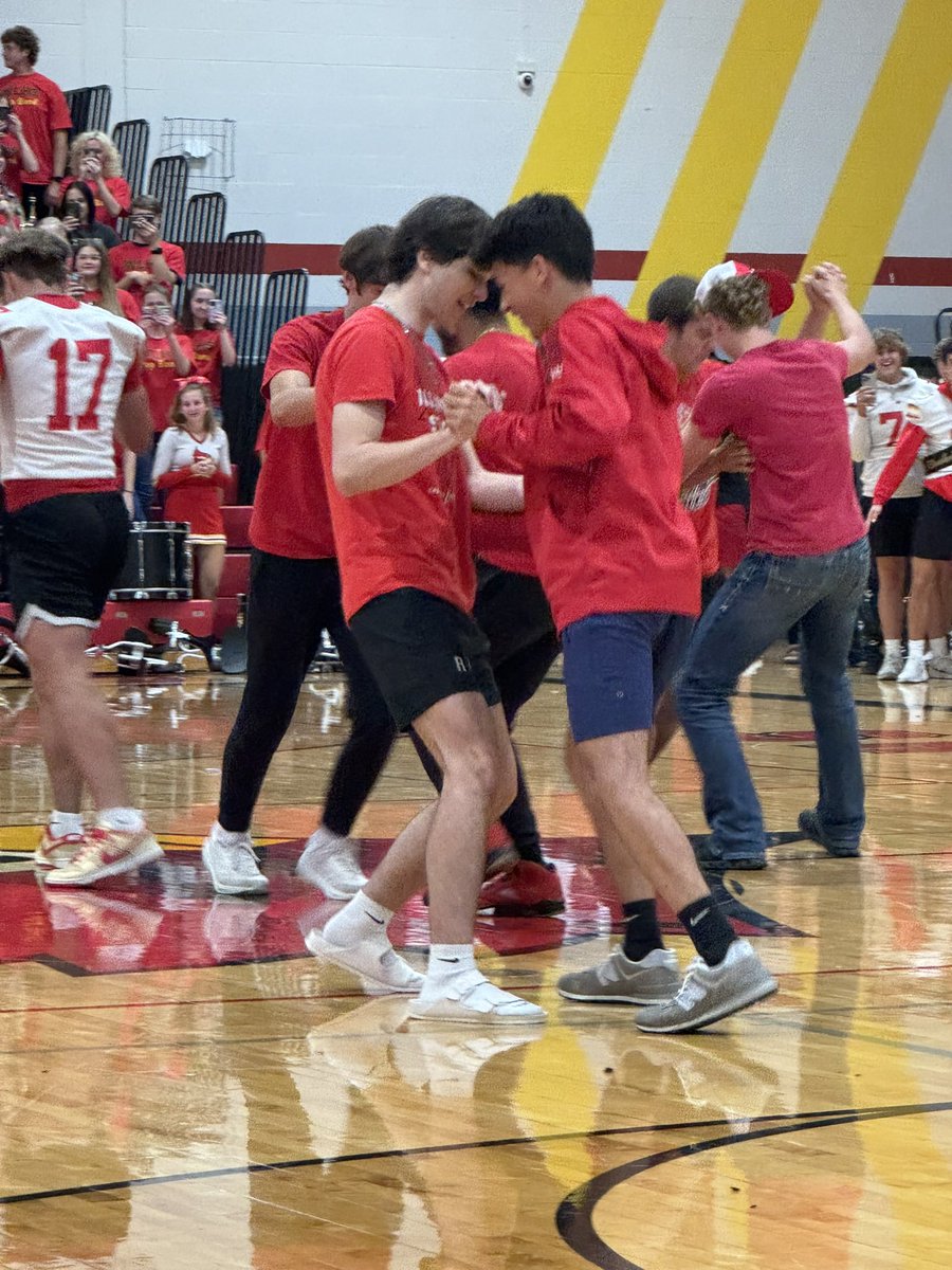 Warrensburg-Latham tweet media