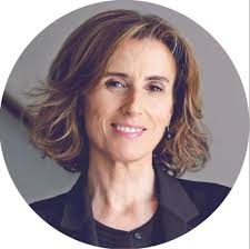 #DerechaCorruptaYMiserable 
La única "profesora" en Chile que está en el tramo de experto 17 en la Carrera Docente.