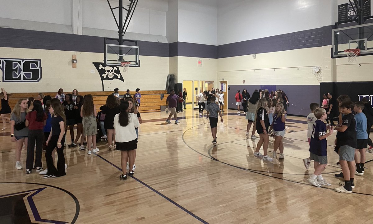 PorterRidgeMSNC's tweet image. Our 6th graders are having a blast at our Welcome Back Dance! We can’t wait for 7th and 8th grade next week! @AGHoulihan @UCPSNC