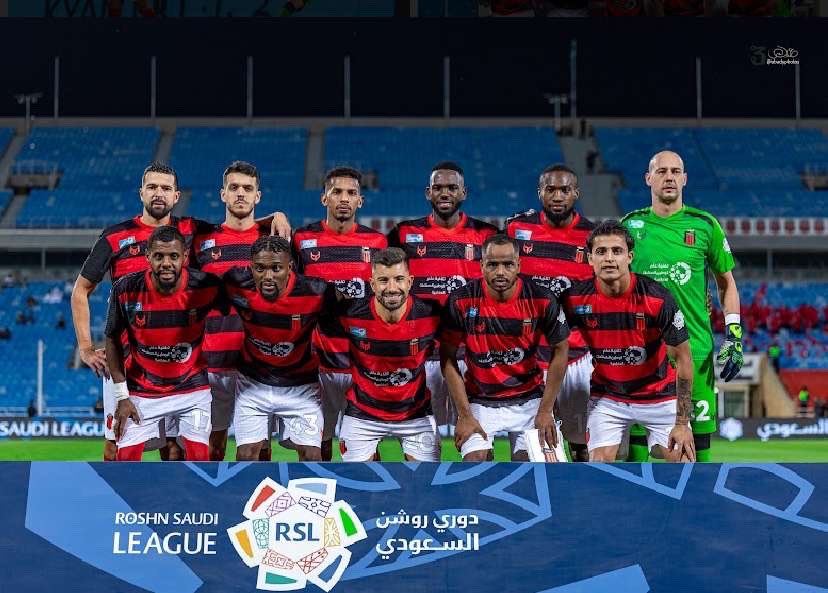الف الف مبروك عشاق مدرسة الوسطي تحقيق الثلاث نقاط نحتاج دعمكم ووقفتكم بالجاي ❤️🖤
