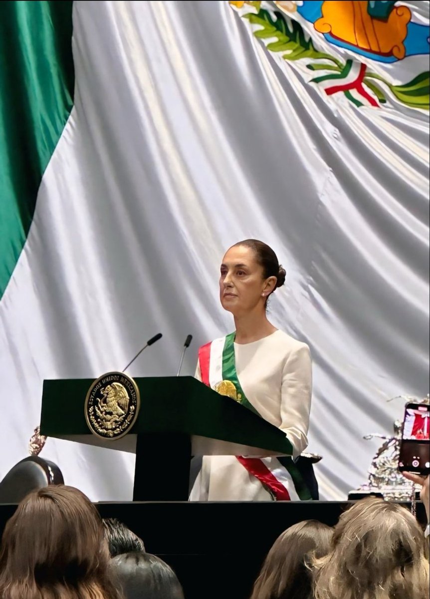 ✨ SI APOYAS A CLAUDIA SHEINBAUM SÍGUEME Y TE SIGO✨

Follow asegurado 🤍🫰

Sigamos haciendo fuerte el movimiento de la 4T 🇲🇽‼️✨🤍