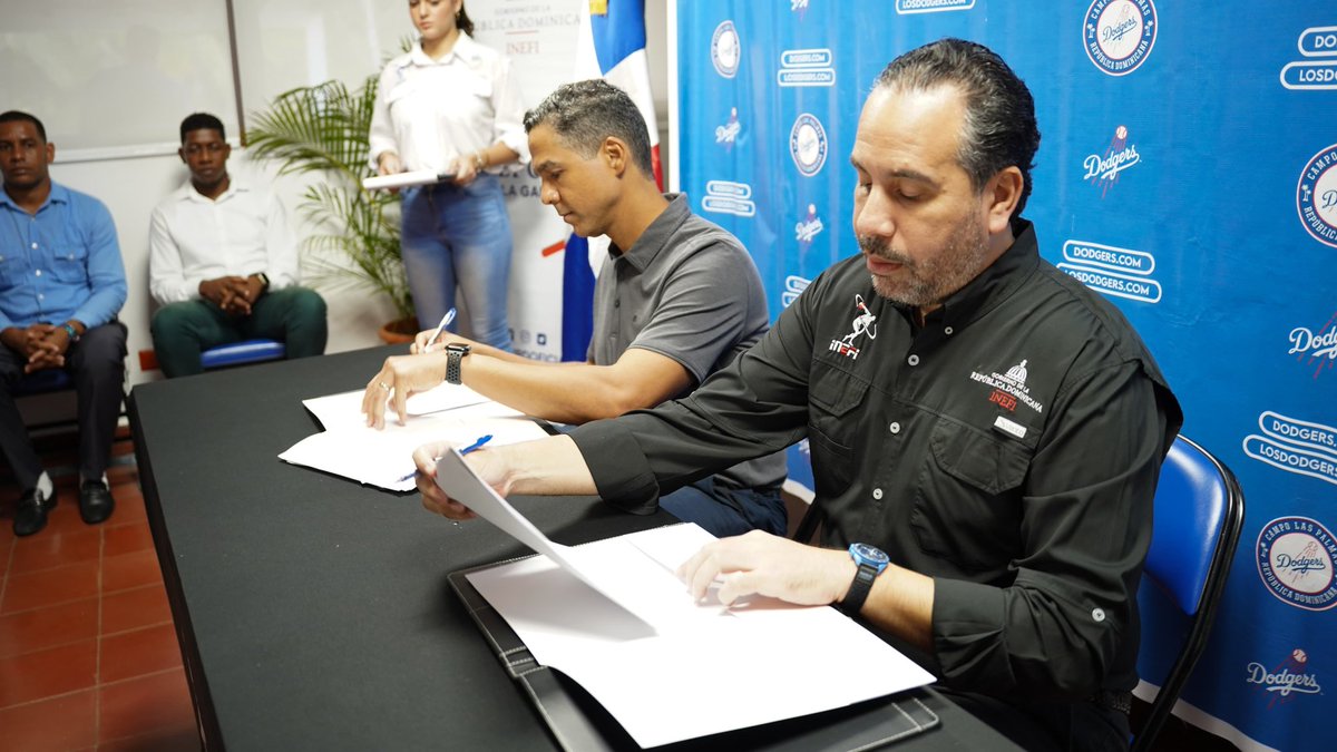 Alberto Rodríguez Mella tweet media