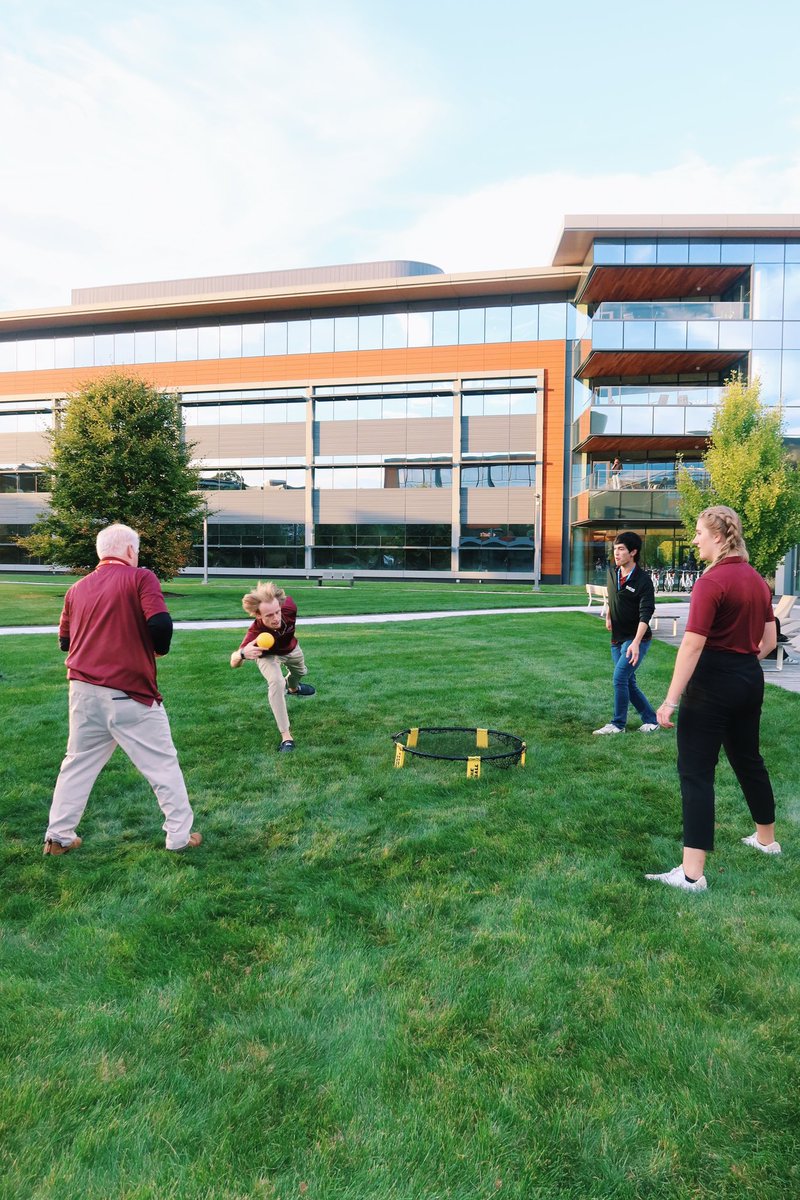 MSUECOCAR_'s tweet image. Day 2 of Fall Workshop was a success! Huge thanks to @mathworks for having us 🚗💡 #FallWorkshop #InnovationInMotion #EcoCAR