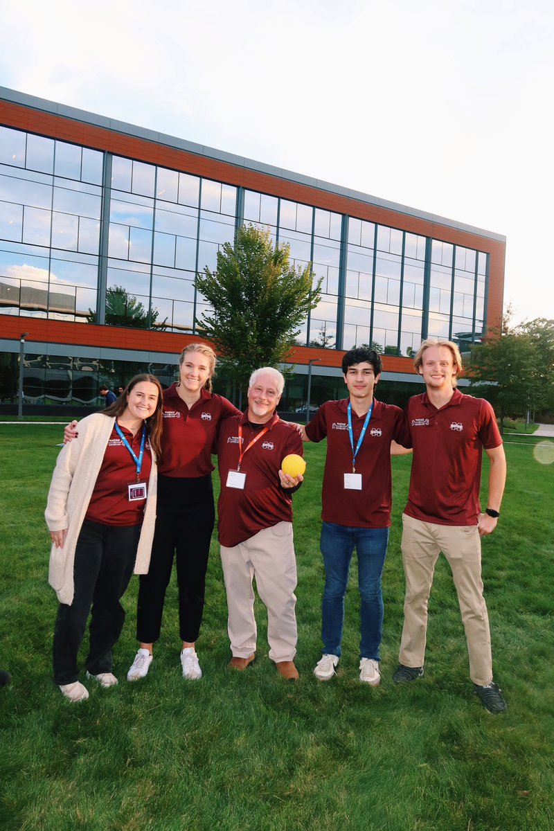 MSUECOCAR_'s tweet image. Day 2 of Fall Workshop was a success! Huge thanks to @mathworks for having us 🚗💡 #FallWorkshop #InnovationInMotion #EcoCAR