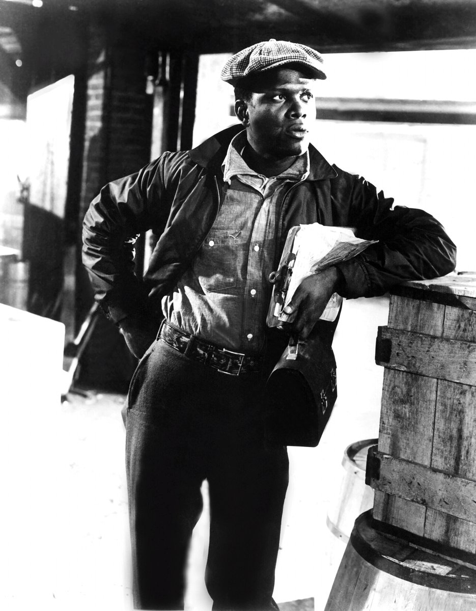 hllywdography's tweet photo. In EDGE OF THE CITY, race is part of the conflict but it is not the major issue of the story, granting Sidney Poitier the chance to play a more complex character in a more dynamic story.
https://t.co/ALRF2HTGzU
https://t.co/DGRwJTN6fn
https://t.co/ImvPbHrXSY https://t.co/7A783fYtfD