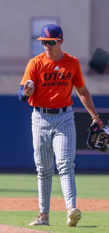 A few pics from fall ball!!
UTSA BSB #BirdsUp🤙🏻🤙🏻
<a href="/caden34miller/">Caden Miller</a>