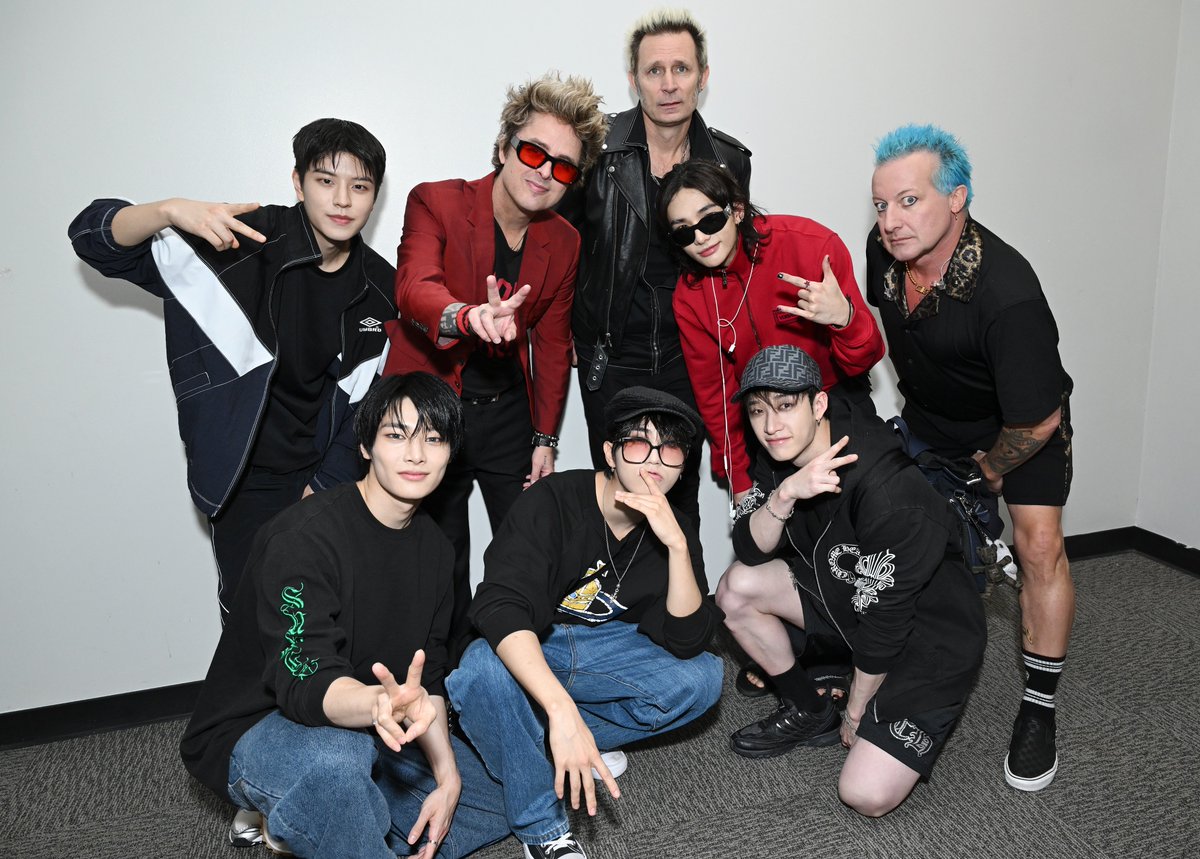 American Music Awards tweet media