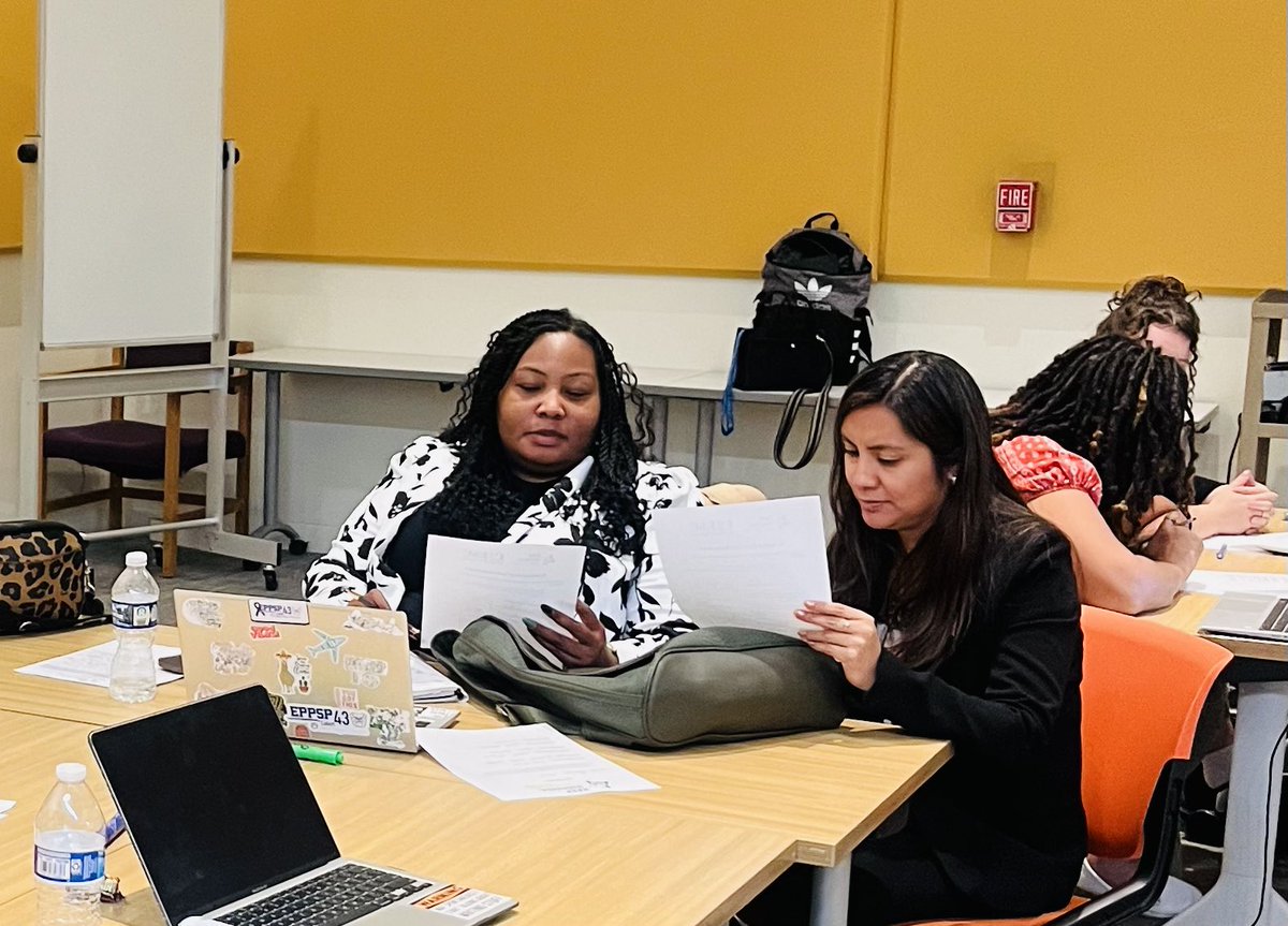 Tanika Kinartail tweet media