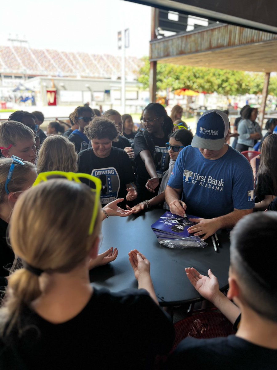 sam_mayer_'s tweet image. Had a great time with @FirstBankofAl this morning! Looking forward to getting on track tomorrow at @TALLADEGA