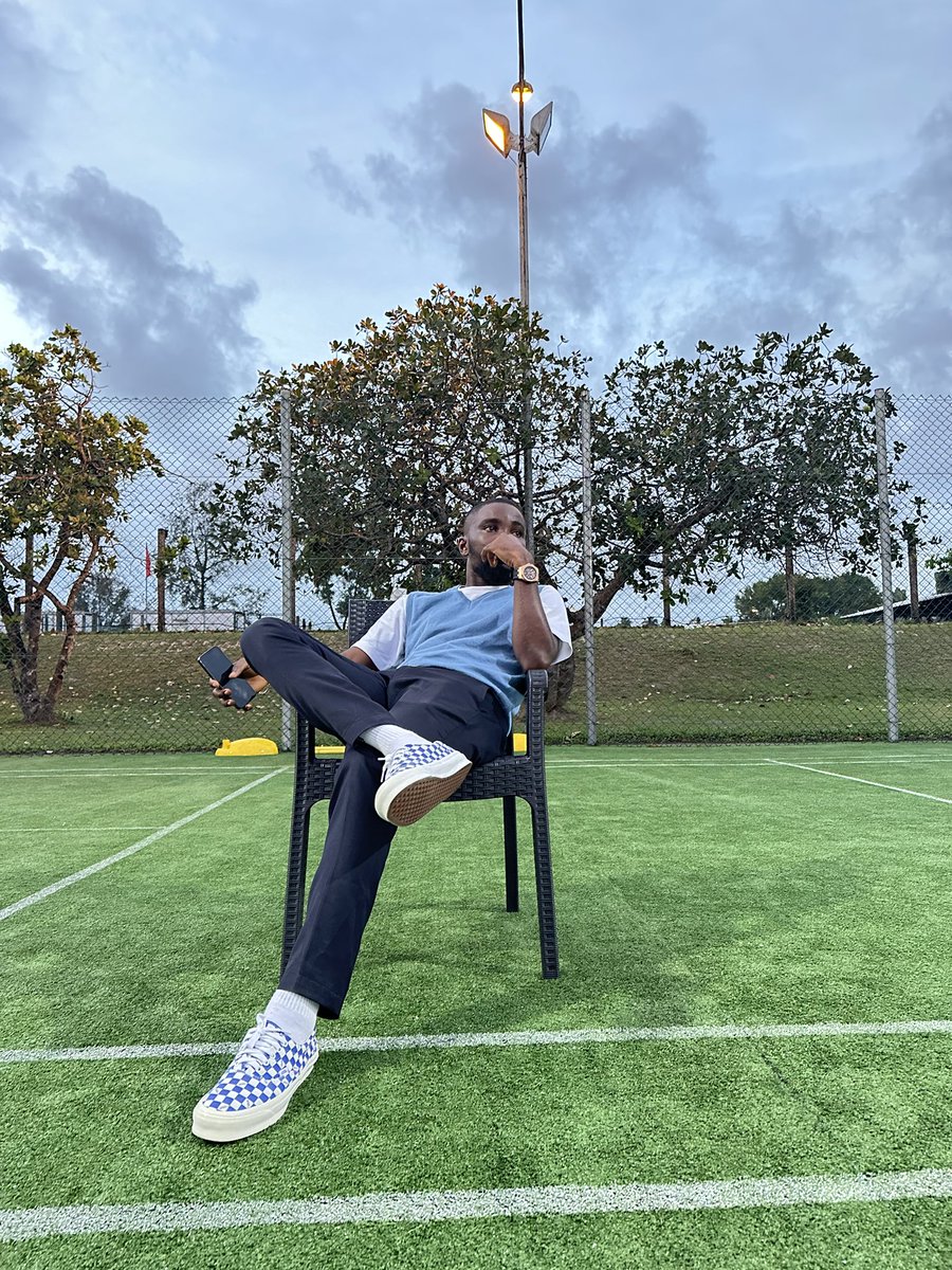 pipithecreator's tweet image. 🎂 +1 🌹  🍾